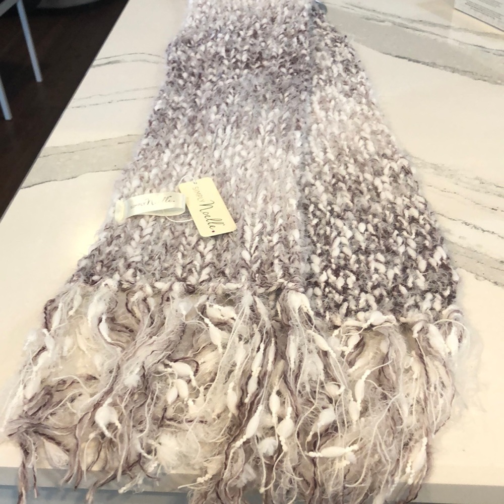NWT Simply Noel White/Purple Scarf